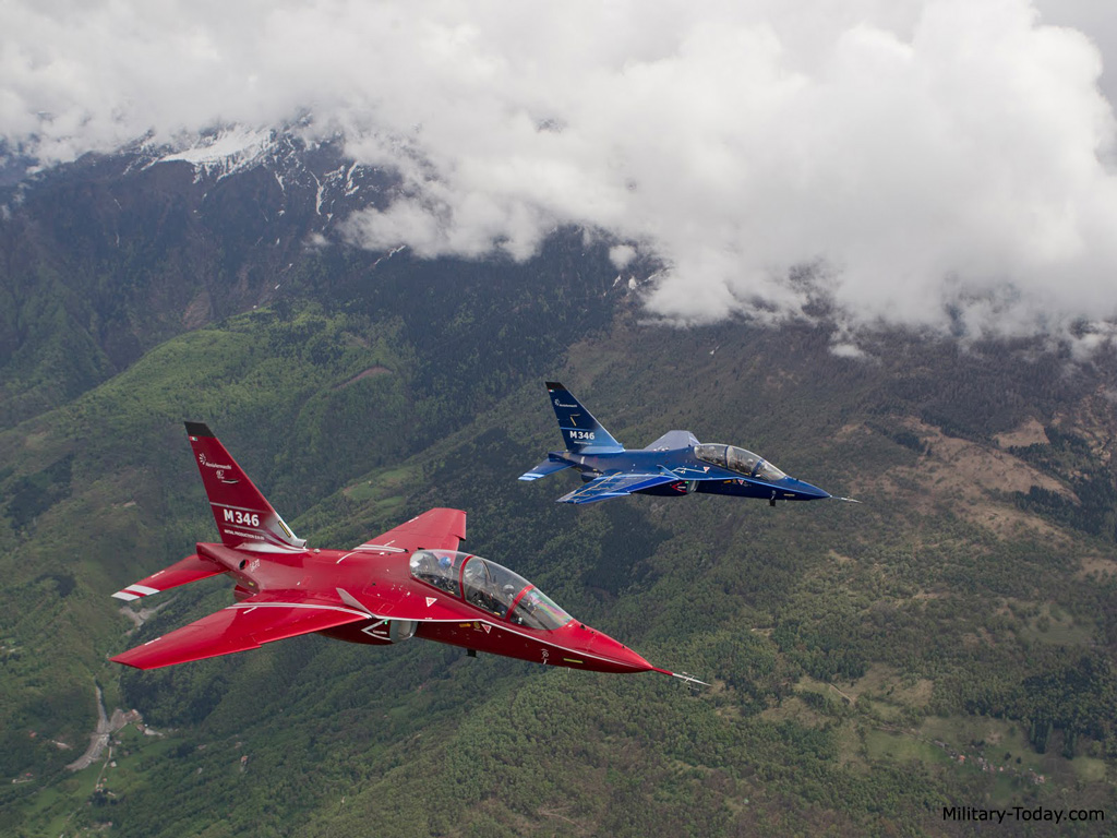 aermacchi_m346_master_l7.jpg