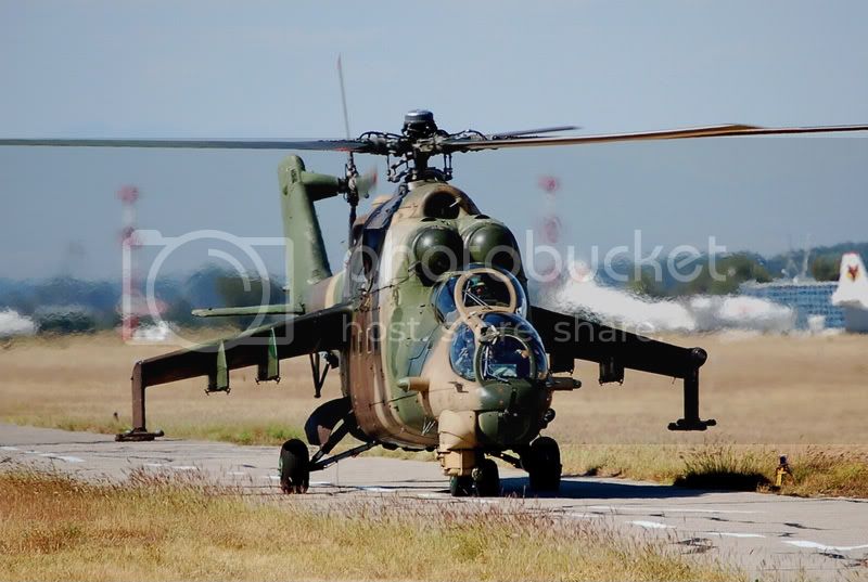 mi24taxiingzp4.jpg