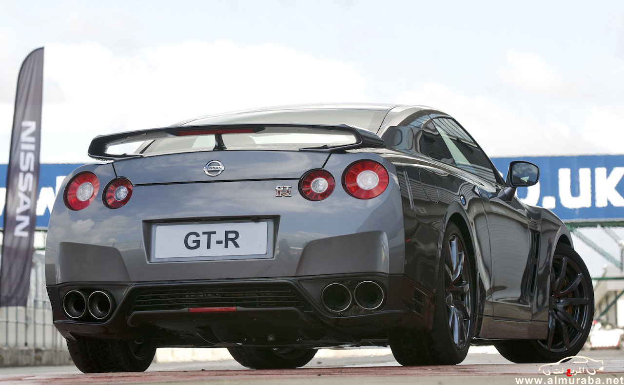 2013nissangtr-23.jpg