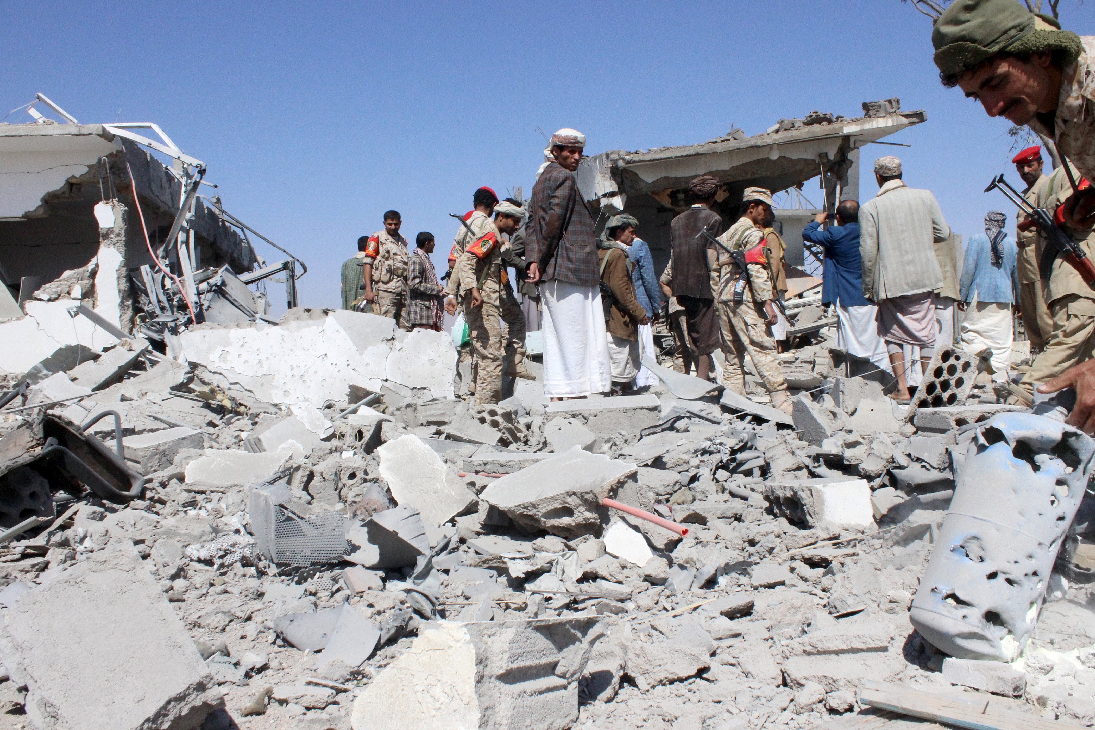 2015-03-30t103004z813795040gf10000043746rtrmadp3yemen-security-strikes.JPG