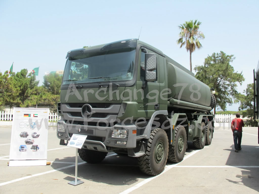 Actros8x8.jpg