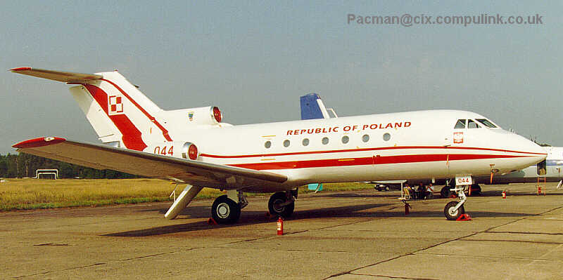 yak-40-pn_w830.jpg