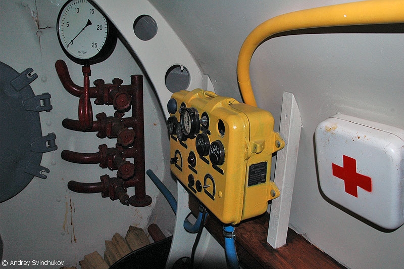 nikolaboat001-17.jpg