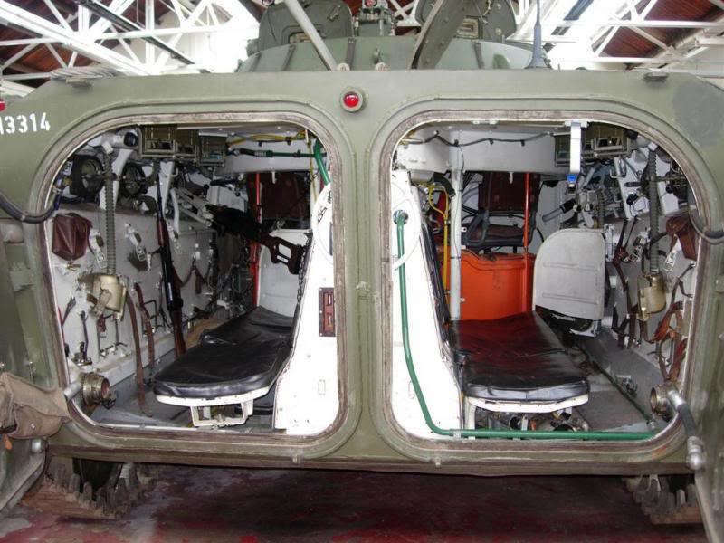 00BMP2Interior_zps866c2957.jpg