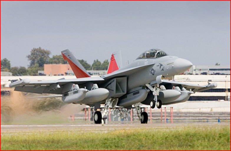 RAAF+Decide+on+EA-18G+Growler+Conversion+Boeing+FA-18F+Super+Hornets+Royal+Australian+Air+Forceddd.jpg