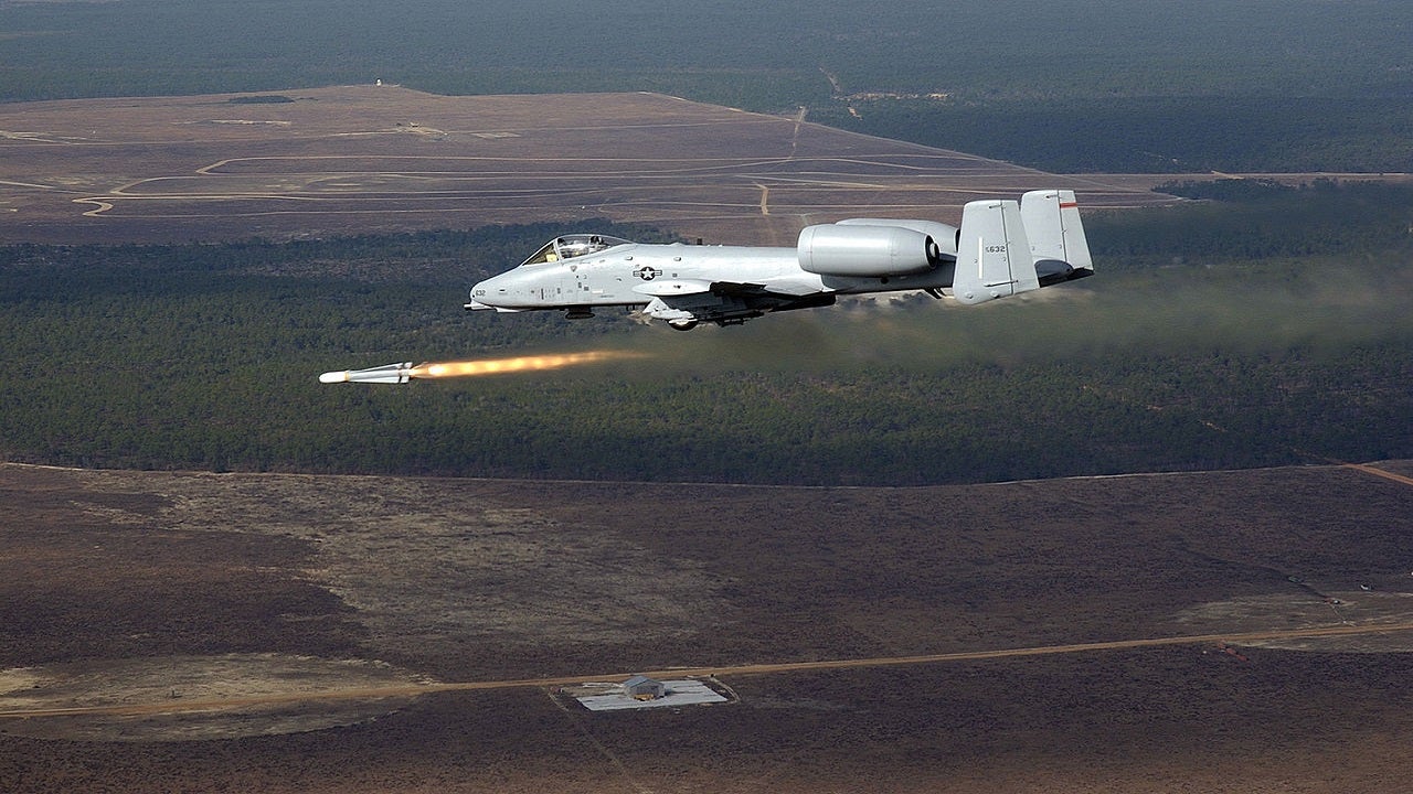 Image-3-AGM-65-Maverick-Tactical-Air-Ground-Missile.jpg