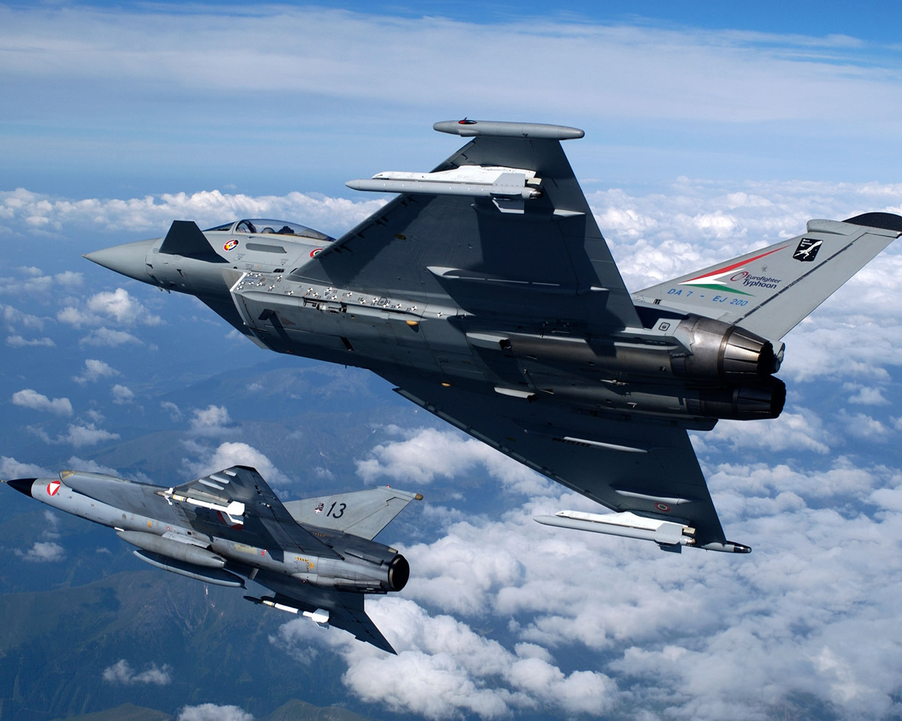 Eurofighter+Typhoon+by+jet+planes+%25285%2529.jpg