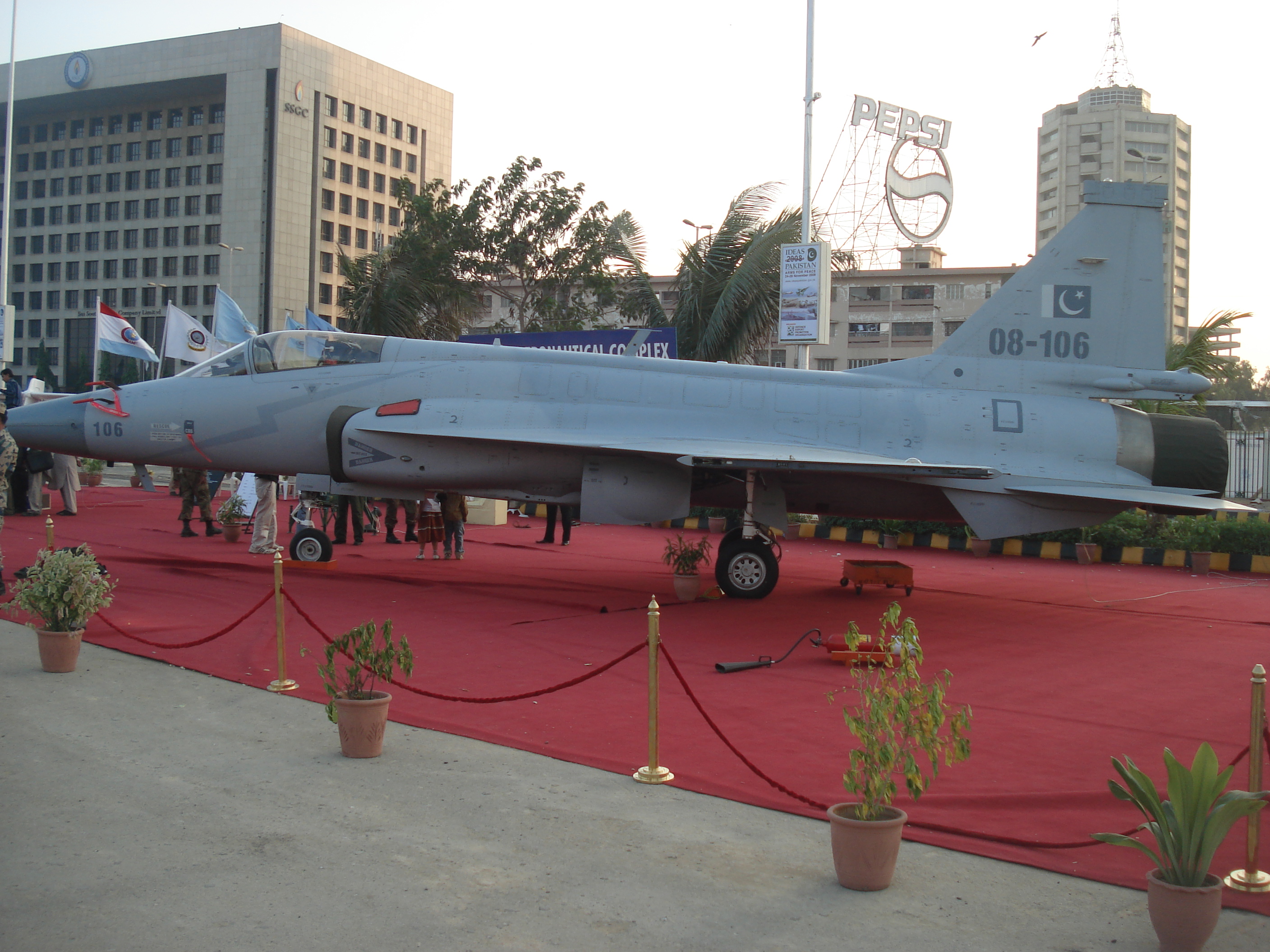 Jf-17_Thunder_at_IDEAS_2008.jpg