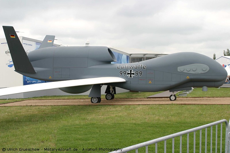 GlobalHawk_ILA20006_1_800.jpg