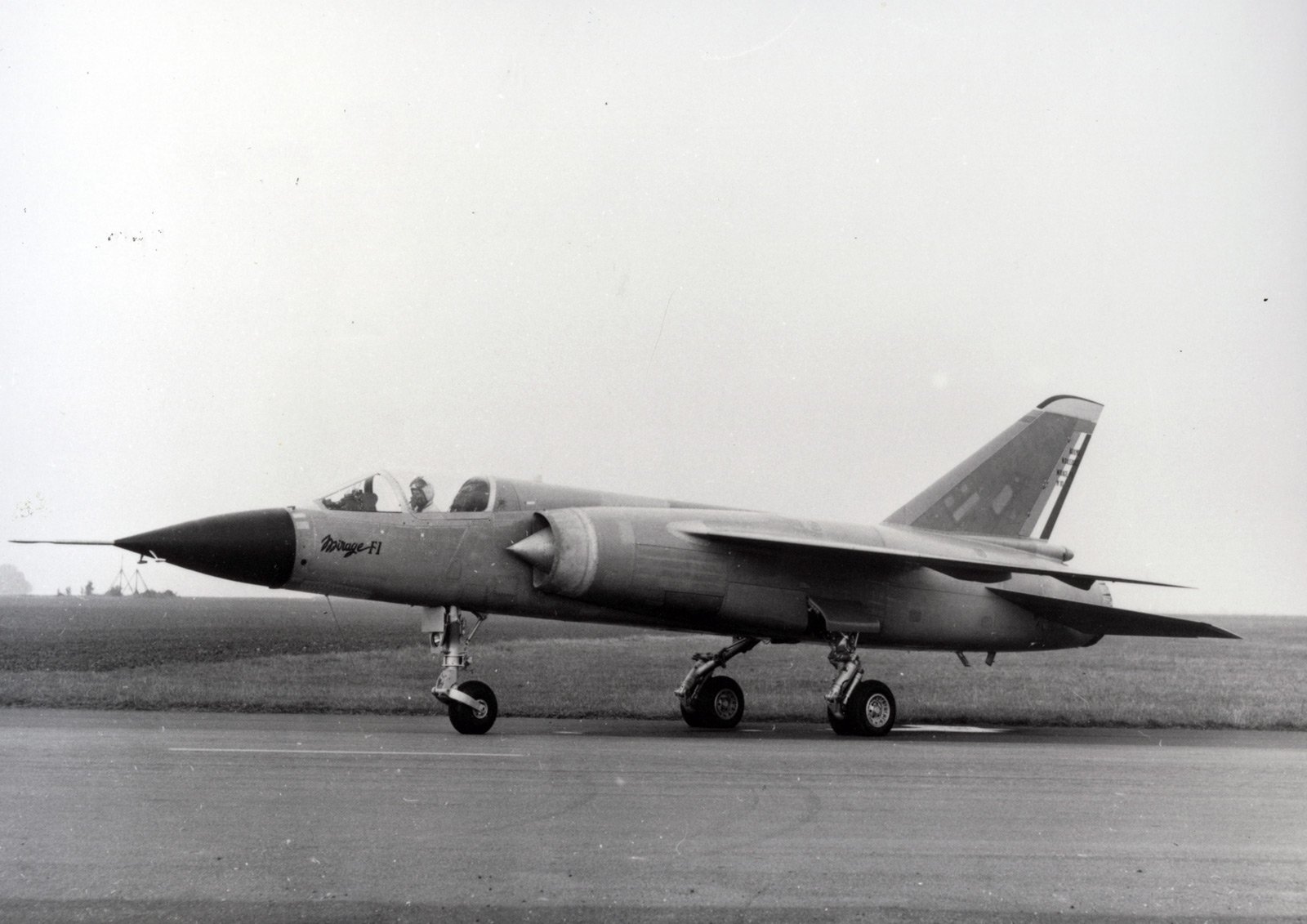 www.dassault-aviation.com