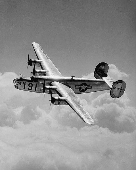 479px-Maxwell_B-24.jpg