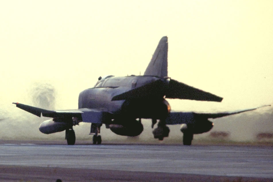 f4takeoff_jpg.jpg