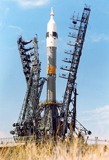 220px-Soyuz_rocket_ASTP.jpg