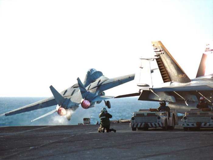 f-14-7.jpg