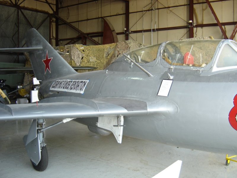 mig15-022b.jpg