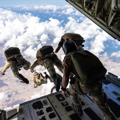 www.defenseone.com
