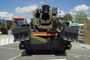 Caesar_Unimog_Chassis_wheeled_self-propelled_howitzer_camion_equipe_systeme_artillerie_France_French_army_back_rear_side_view_001.jpg