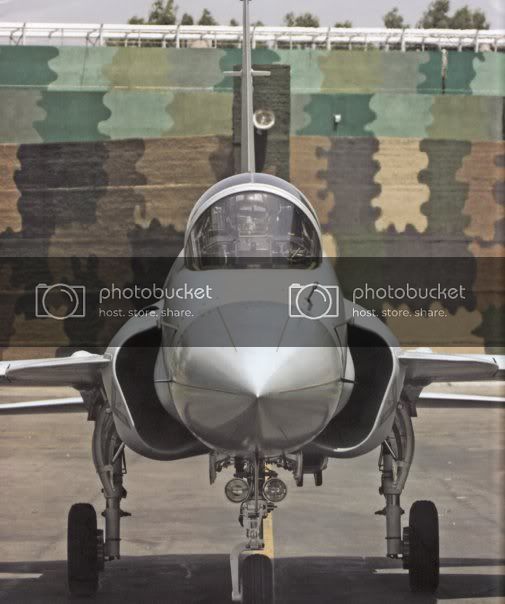 JF-17frontshotfromAlanWarnesbook.jpg