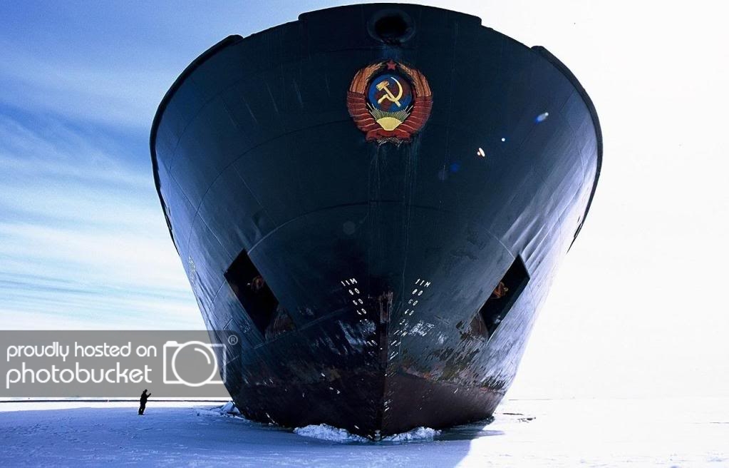 russian_icebreaker_in_antarctica.jpg