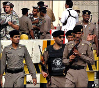 _41355621_saudi_security_ap.jpg