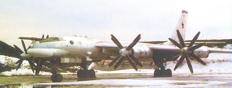 Tu-95K-22-Bear-G-62-1.jpg