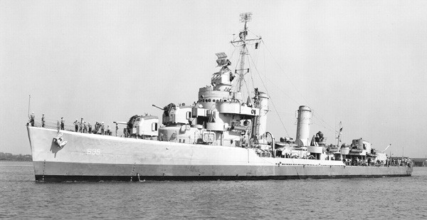 USS_Shubrick_%28DD-639%29_0563902.jpg