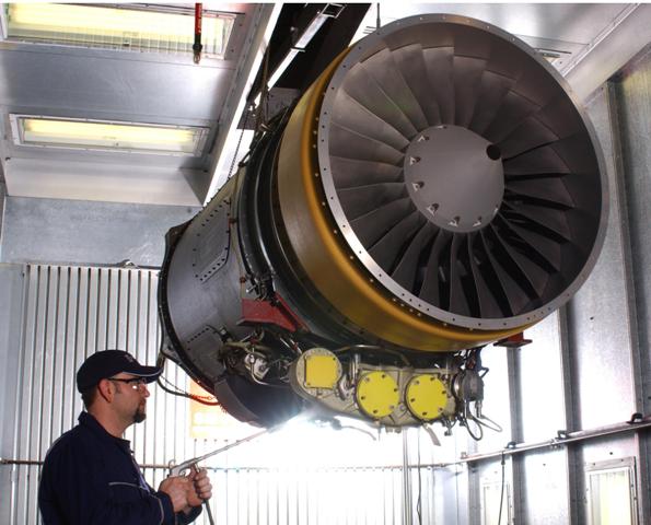 Rolls-Royce%20AE3007%205_tcm239-18393.jpg