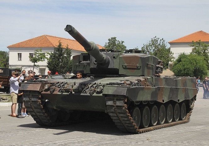 www.defensa.com