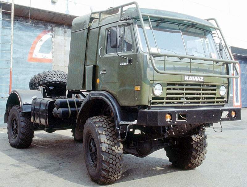 kamaz-4911_01.jpg