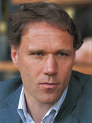 Marco_van_Basten_%28ca_2006%29.jpg