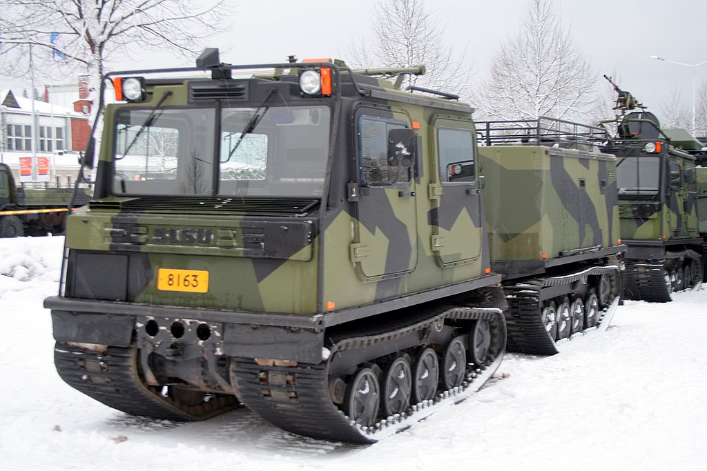 Tracked_transport_vehicle_Sisu_NA_110.JPG