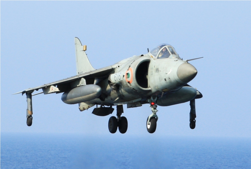 BAE+Sea+Harrier+FRS+Mk.51++T+Mk.60++INAS+300+INAS+552+squadrons++Rafael+Derby+BVRAAM++Indian+Navy+Harrier+vertical+takeoff+and+landing+(VTOL+STOVL+short+take+off+and+vertical+landing+INS+Viraat+(R22)+aircraft+carrier+(1).jpg