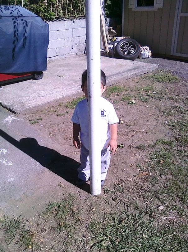 8-Funny-Kids-Hide-And-Seek-Fail.jpg