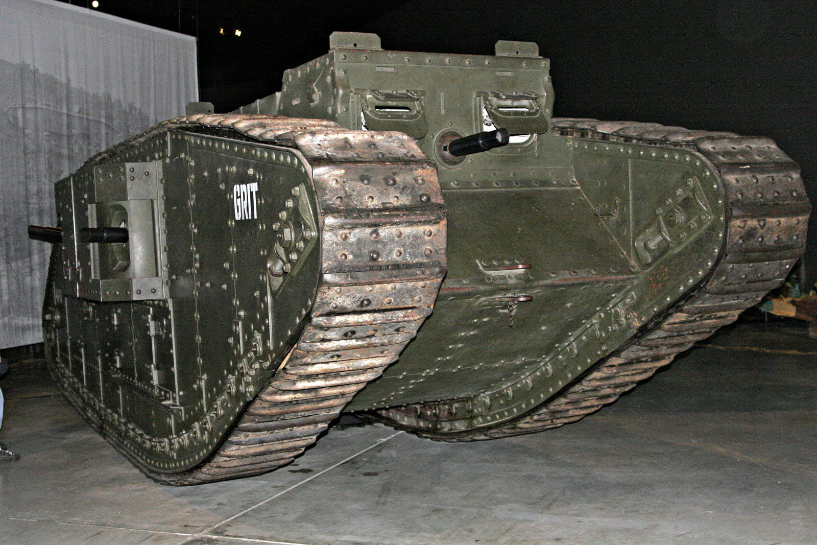 Mark_IV_tank.jpg