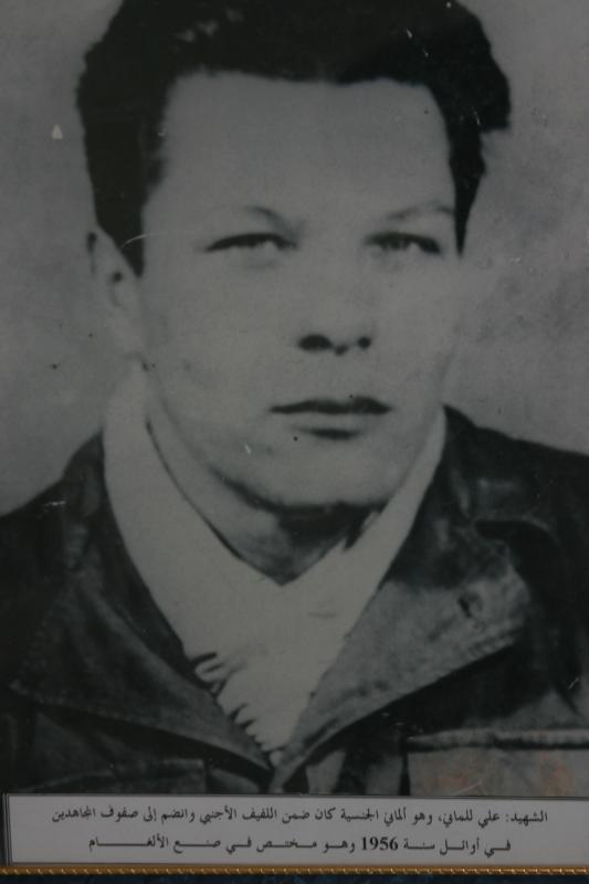 ali_la10.jpg