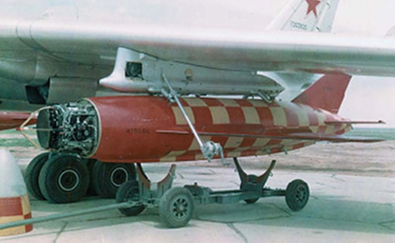 Tu-16K-11-KSR-2-Kelt-AVMF-1S.jpg