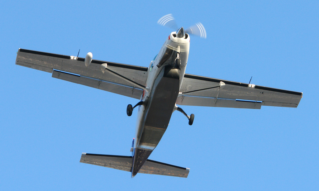 Fed-Ex-Cessna-Caravan.jpg