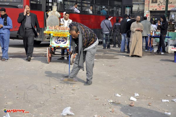 tahrir4_L_20111220135243.jpg