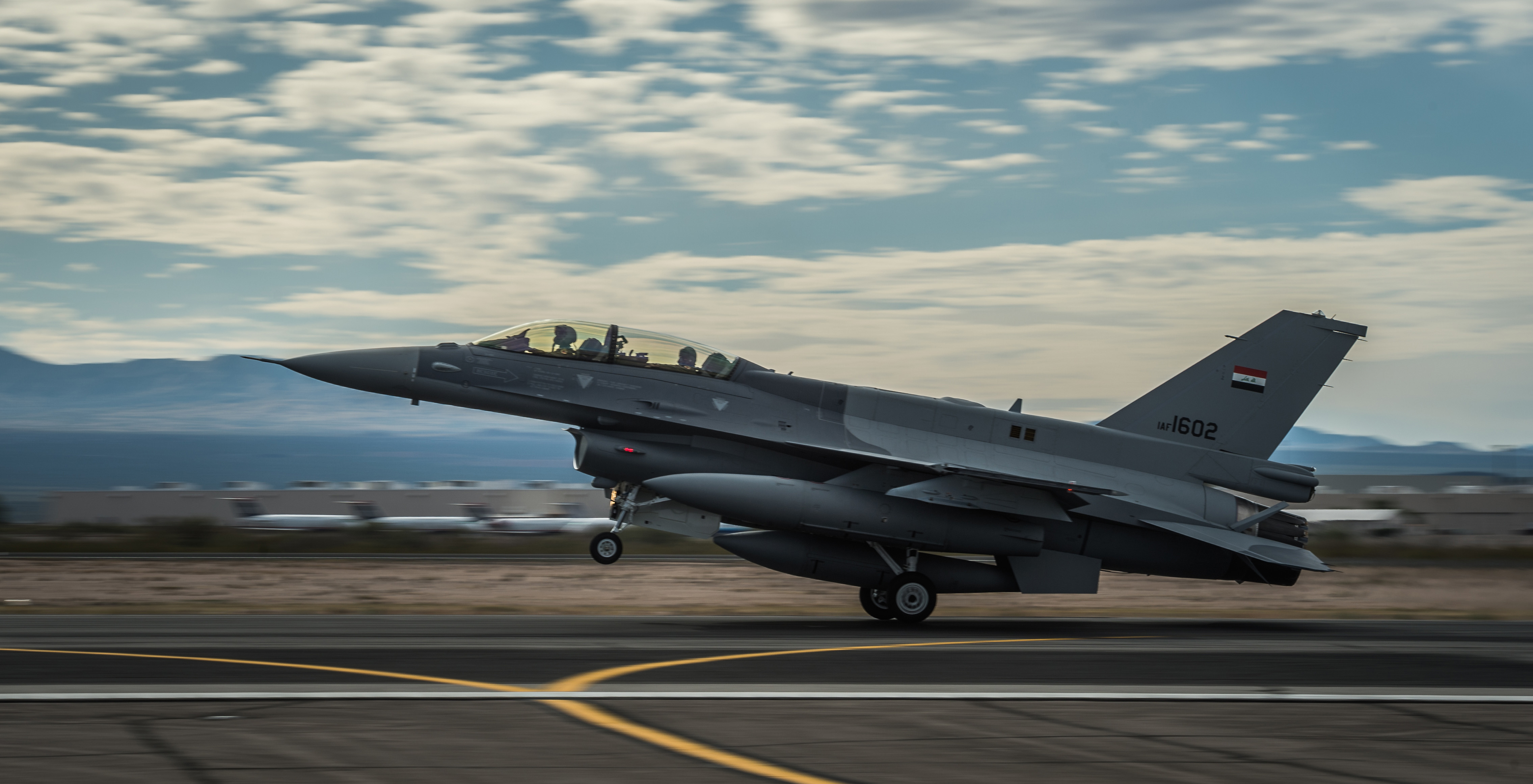 Iraqi_F-16.jpg