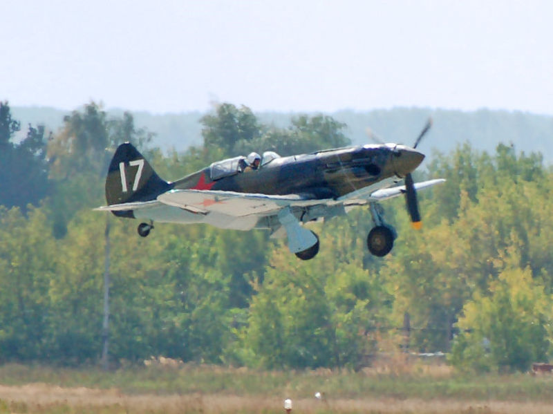 800px-Mikoyan-Gurevich_MiG-3_%28MAKS-2007%29_cropped.jpg