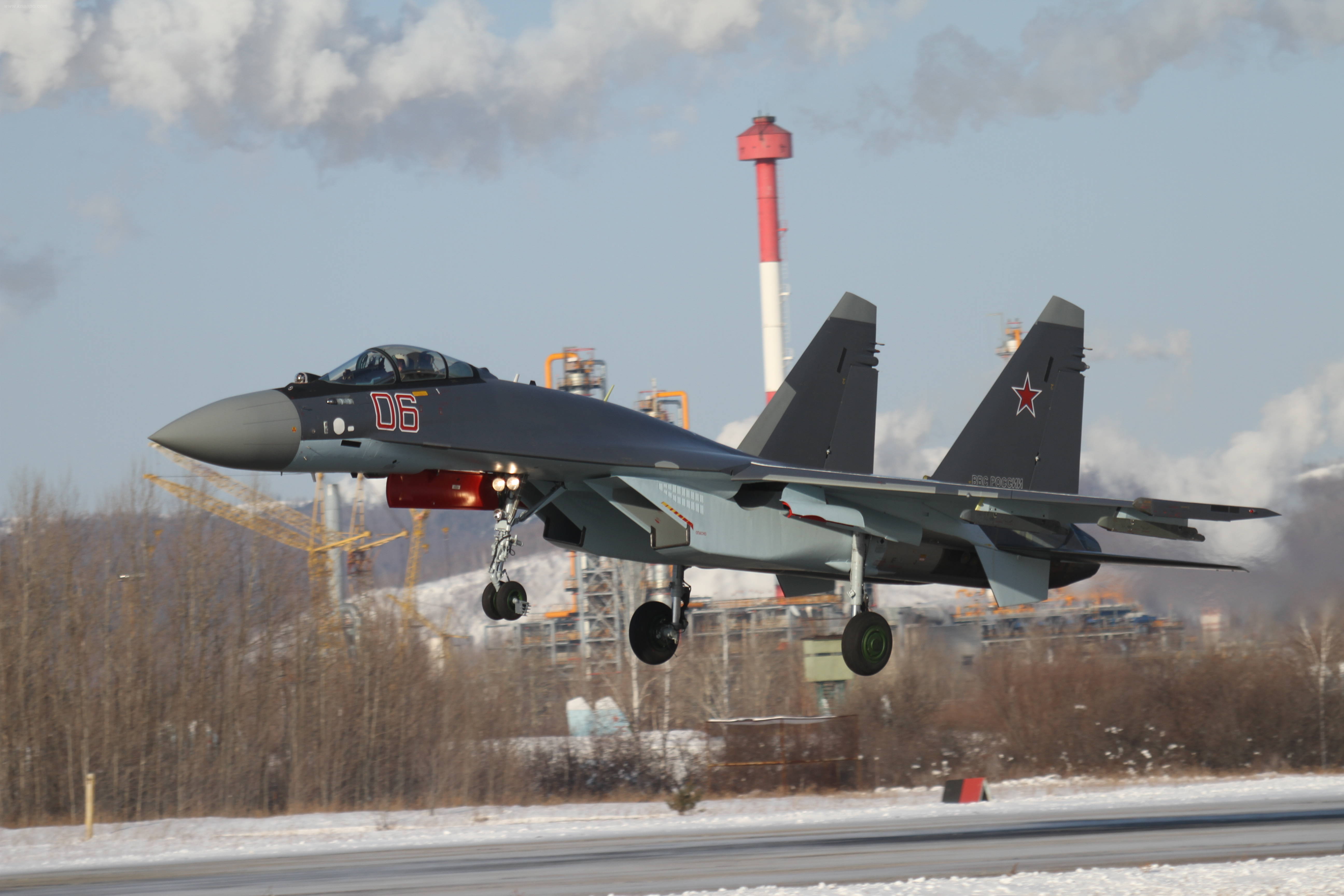 su-35s_30_hires.jpg