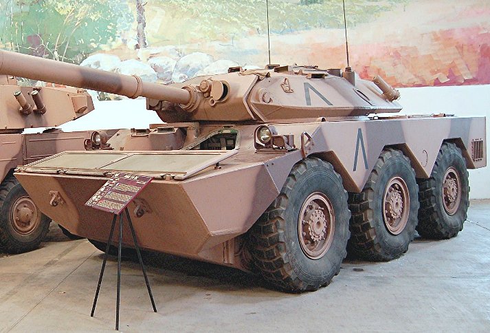 amx10RCsaumurTROW1.jpg