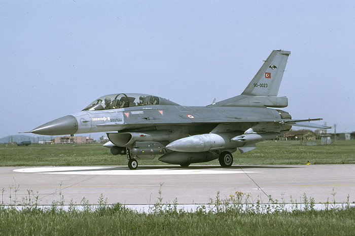 F16D40_900023.jpg