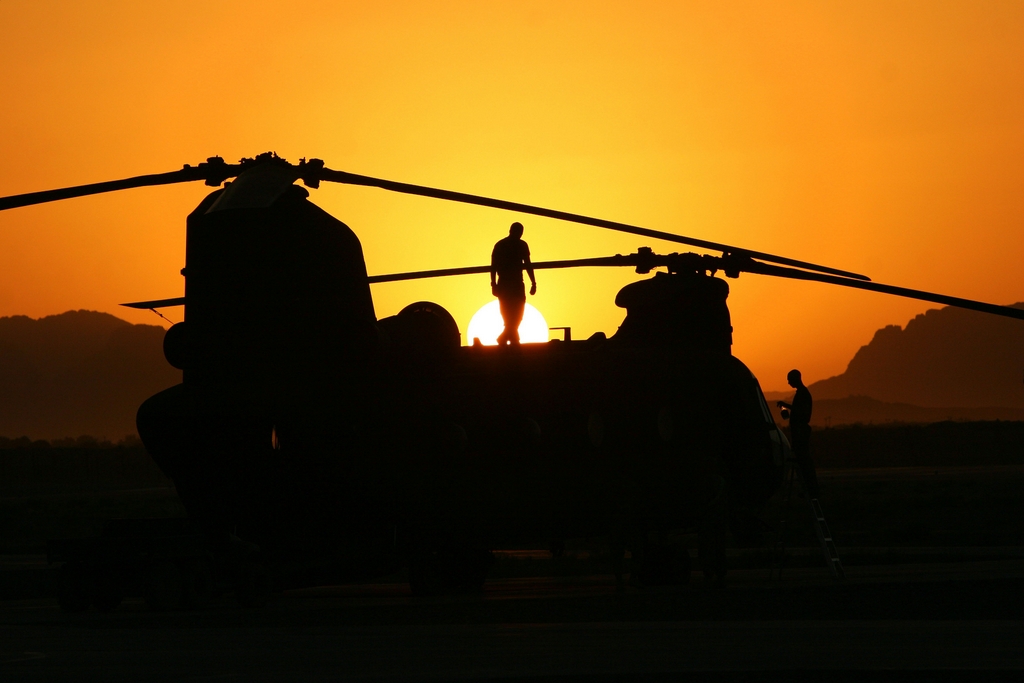 chinook160thsoarhtorr.jpg