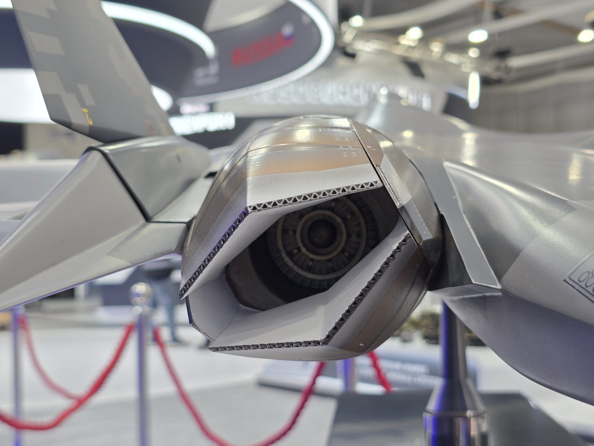 Russia Pamer Model Su-57E dengan Muncung 2D TVC Baharu di Dubai Airshow ...