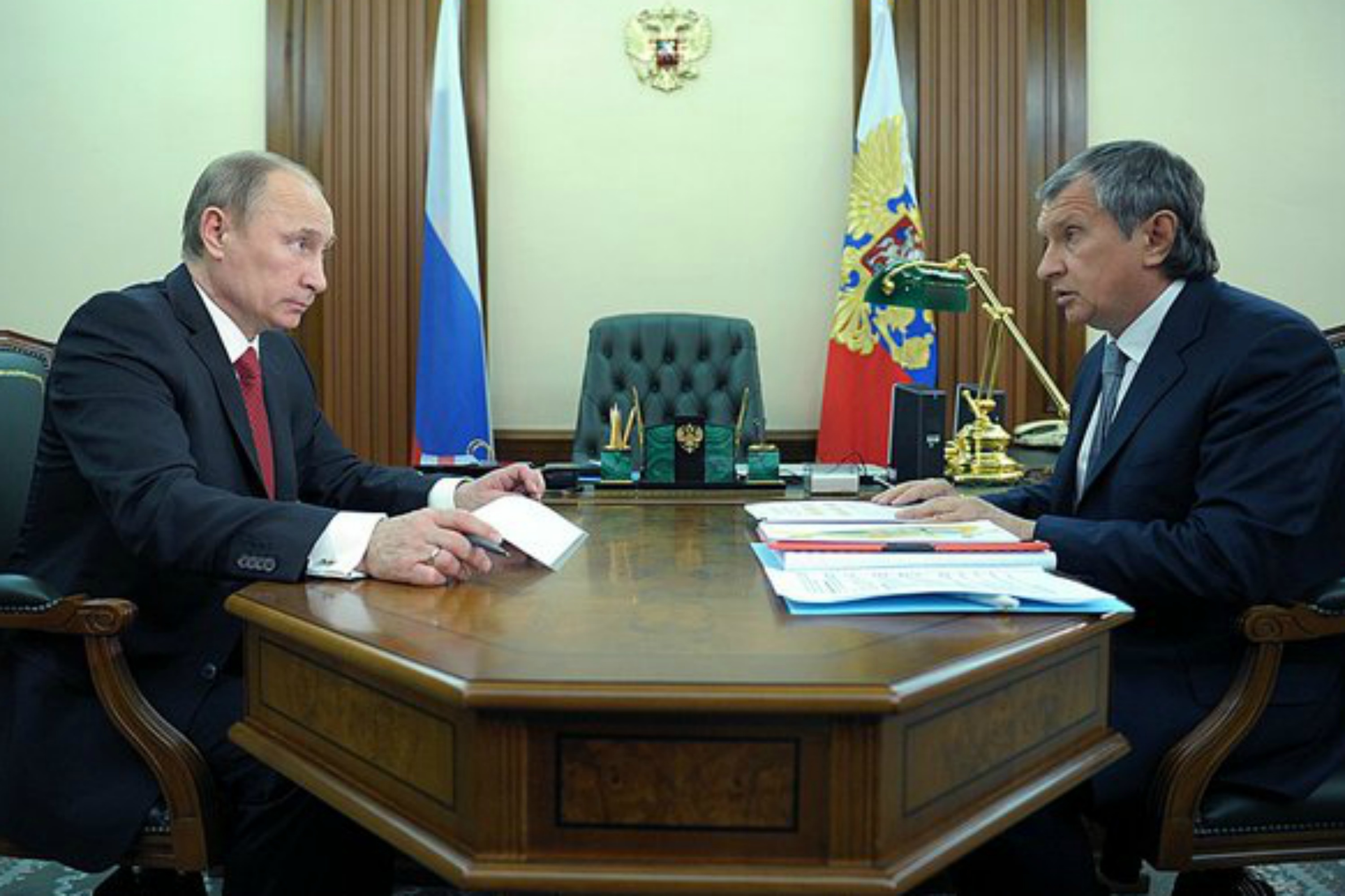 putin_and_sechin.jpeg