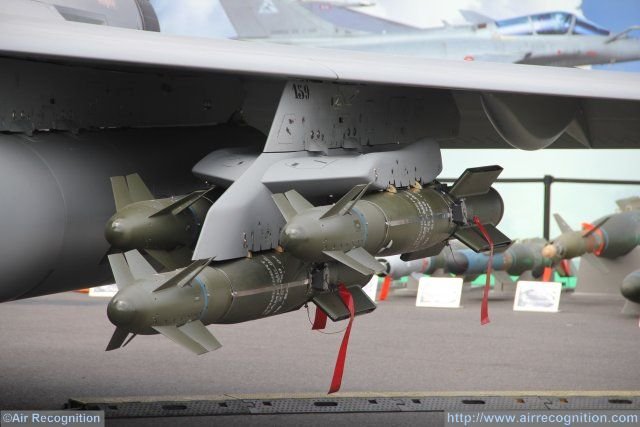 Paris_Air_Show_2015_Egypt_orders_SagemAASM_Hammer_missiles_for_its_Rafale_fighter_aircraft_640_001.jpg