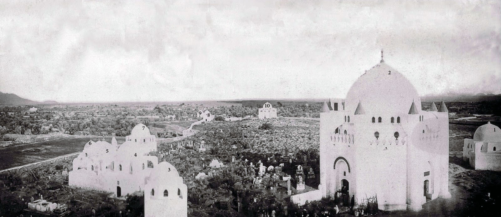 Jannatul-Baqi_before_Demolition.jpg