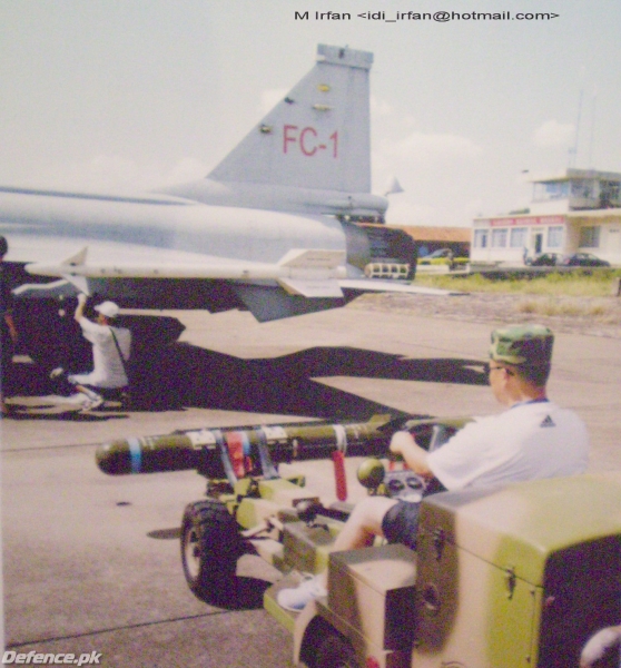 JF-17_8.jpg