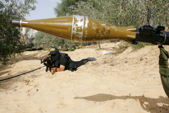 Palestinian+Islamic+Jihad+Fighters+Training+4bwJVVxrxgMl.jpg